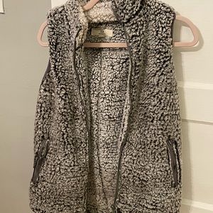 Thread + Supply Small Gray Puffy Fleece Vest